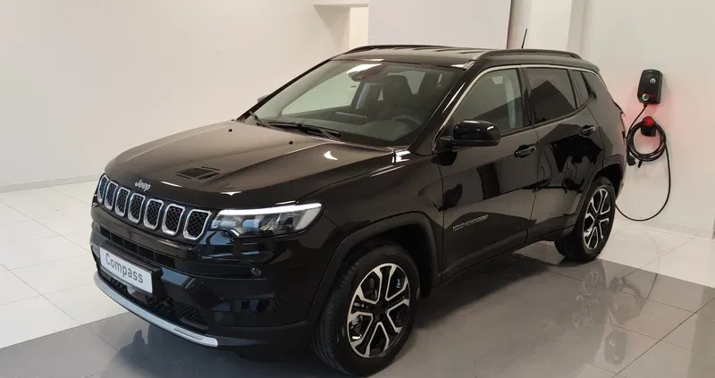 Jeep Compass cena 155000 przebieg: 5, rok produkcji 2024 z Gryfice małe 191